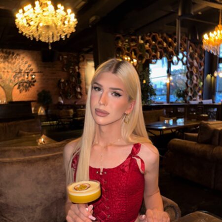 nicole